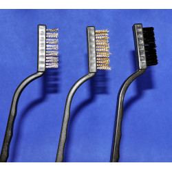 Lot brosses acier laiton nylon.