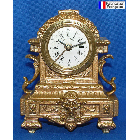 Pendule en régule doré